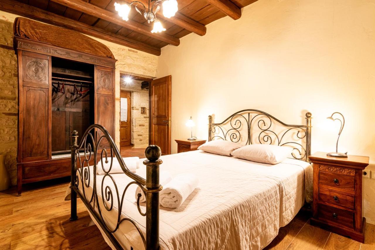 Villa Castello Agios Nikolaos  Eksteriør bilde